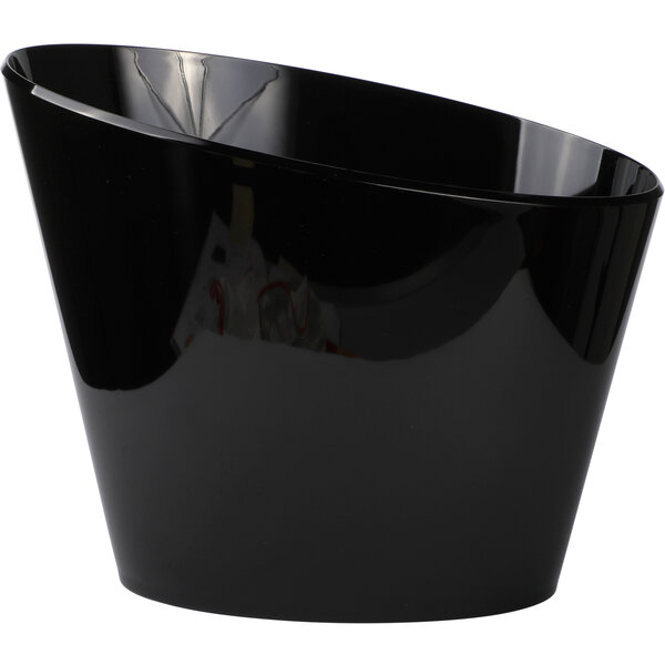 Oval Bucket, acrilic black