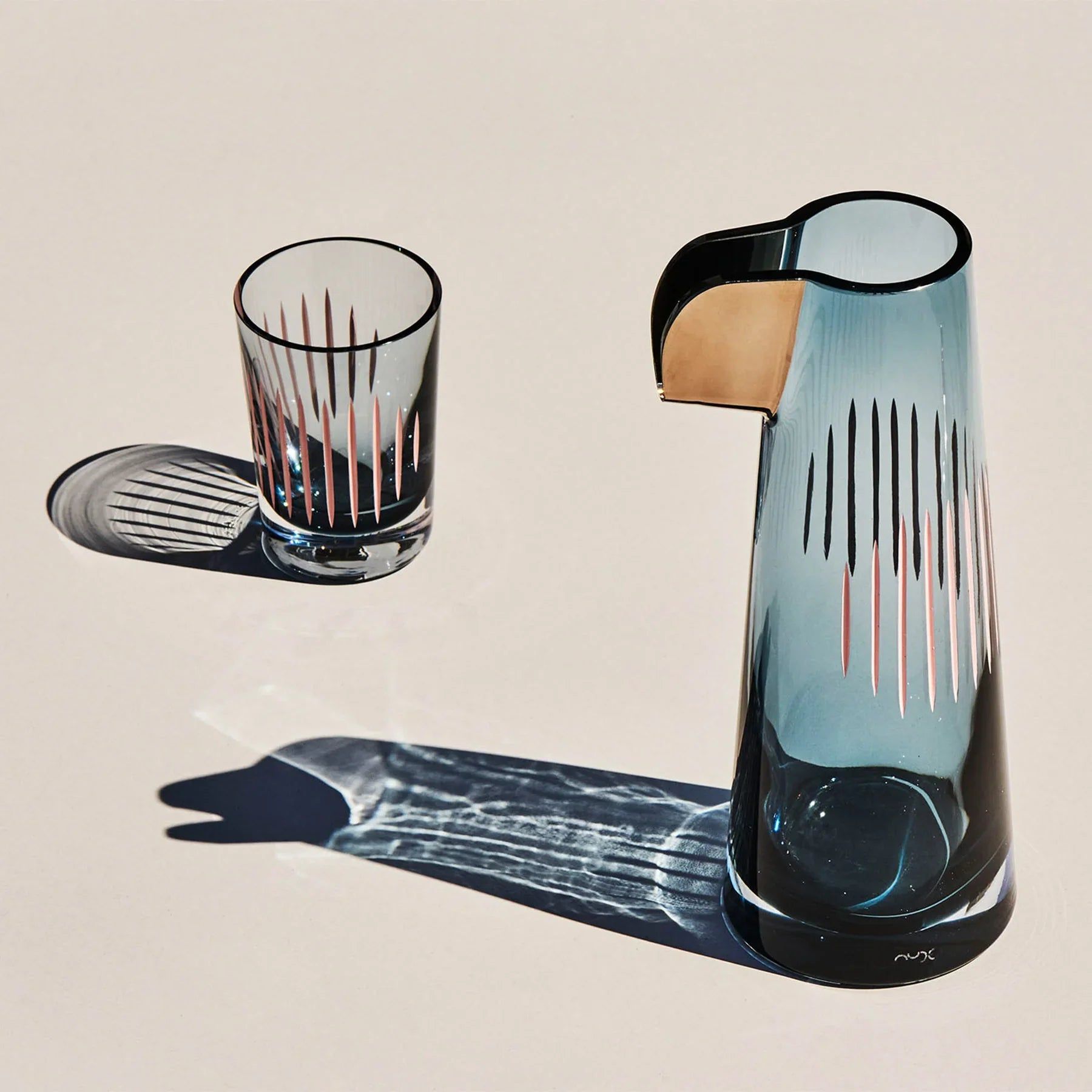 Nude Parrot Carafe - 0,75 L, Blue/Steel